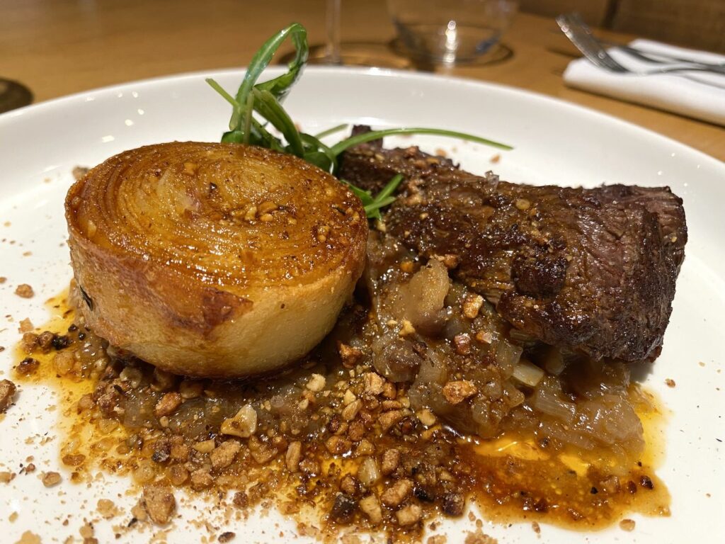 Filet de bœuf et pomme de terre du restaurant Félicie, une assiette dont le food cost se calcule au gramme