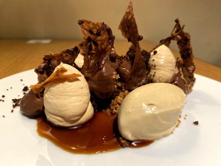 Chocolat, oignon et sauce soja au restaurant Félicie, la théorie de la brosse et ce que le dirigeant absorbe
